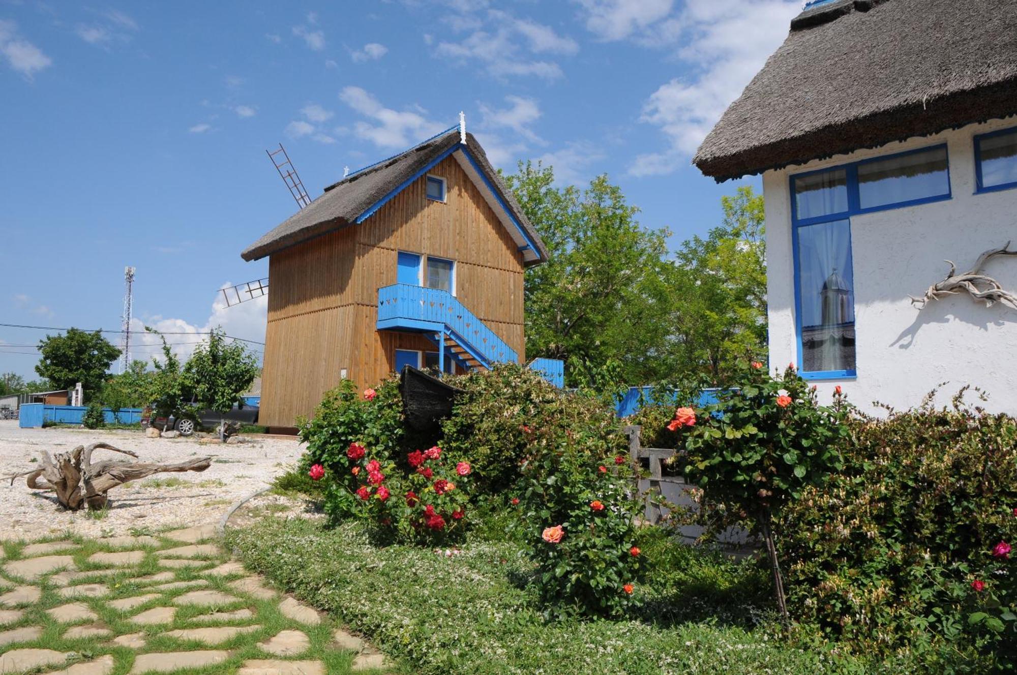 Nena Art Resort Dunavăţu de Jos Buitenkant foto