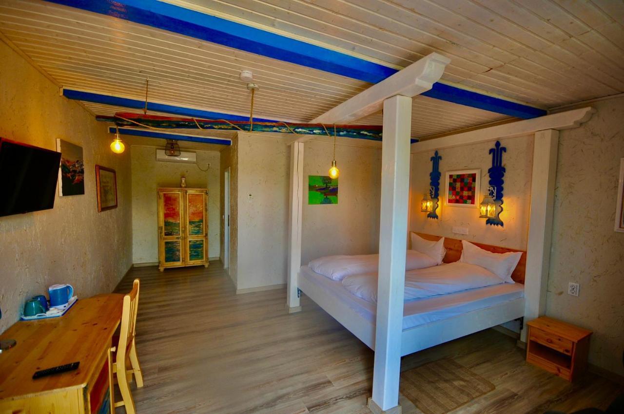 Nena Art Resort Dunavăţu de Jos Buitenkant foto